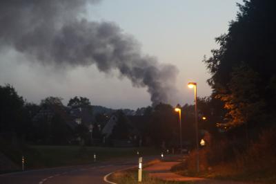 Weissach: Brand einer Halle auf Werksgelaende